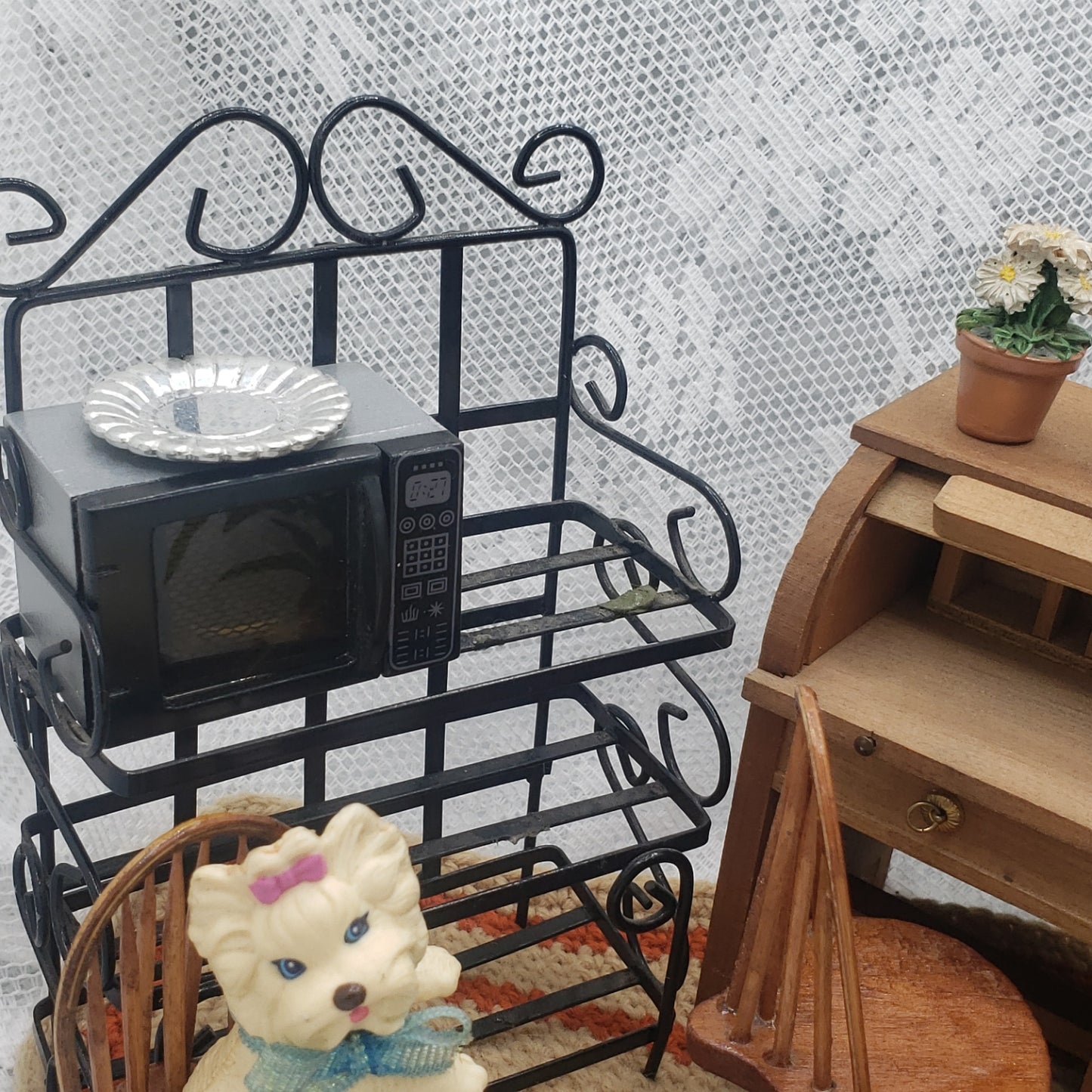 Dollhouse 1:12 Lot ~ Bakers Rack, Desk, Lady, Chairs, Etc.