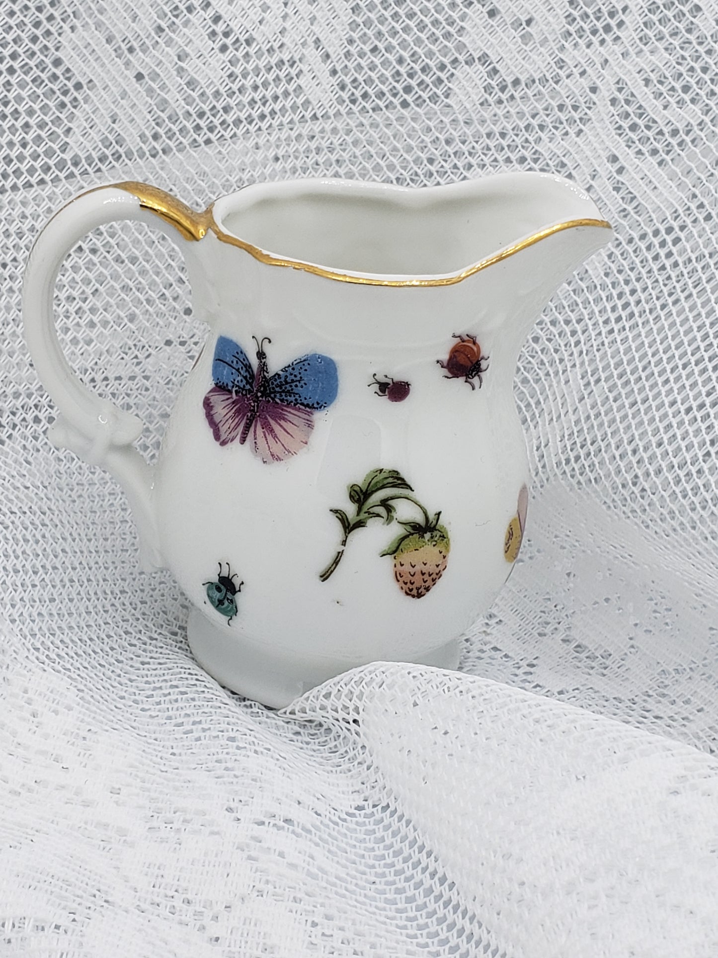 JAPANESE Vintage Porcelain Creamer and Sugar