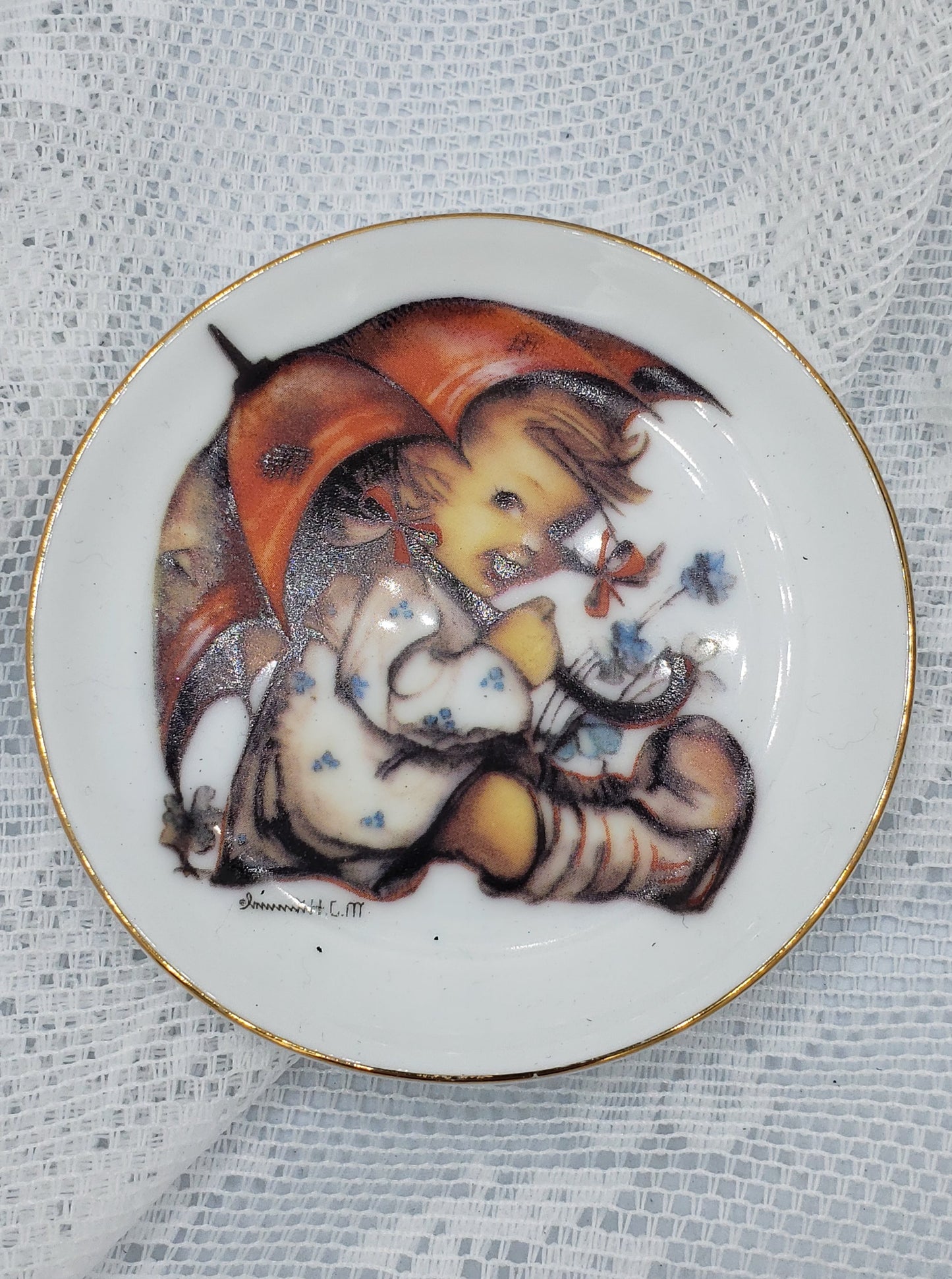 Small Hummel Plate