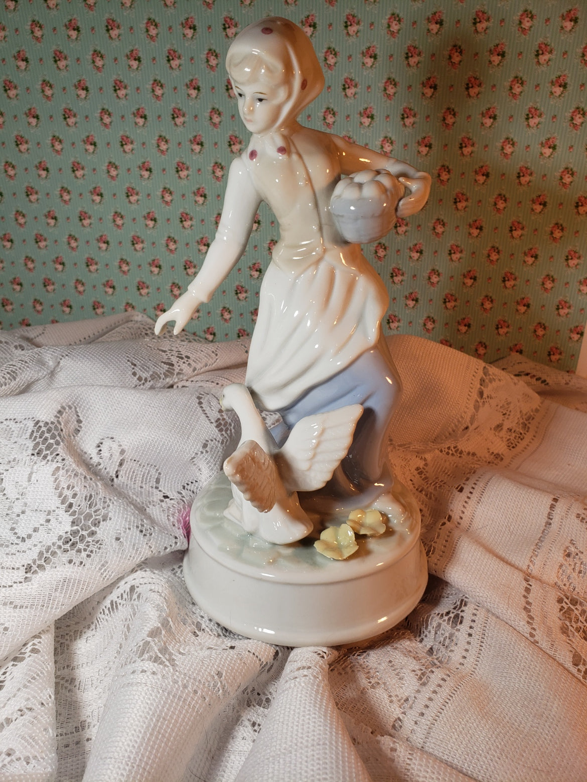 Girl with Goose and Eggs, Musical