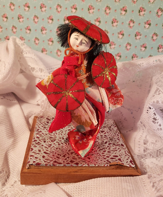 Vintage Japanese Geisha Girl - A mere 4" tall